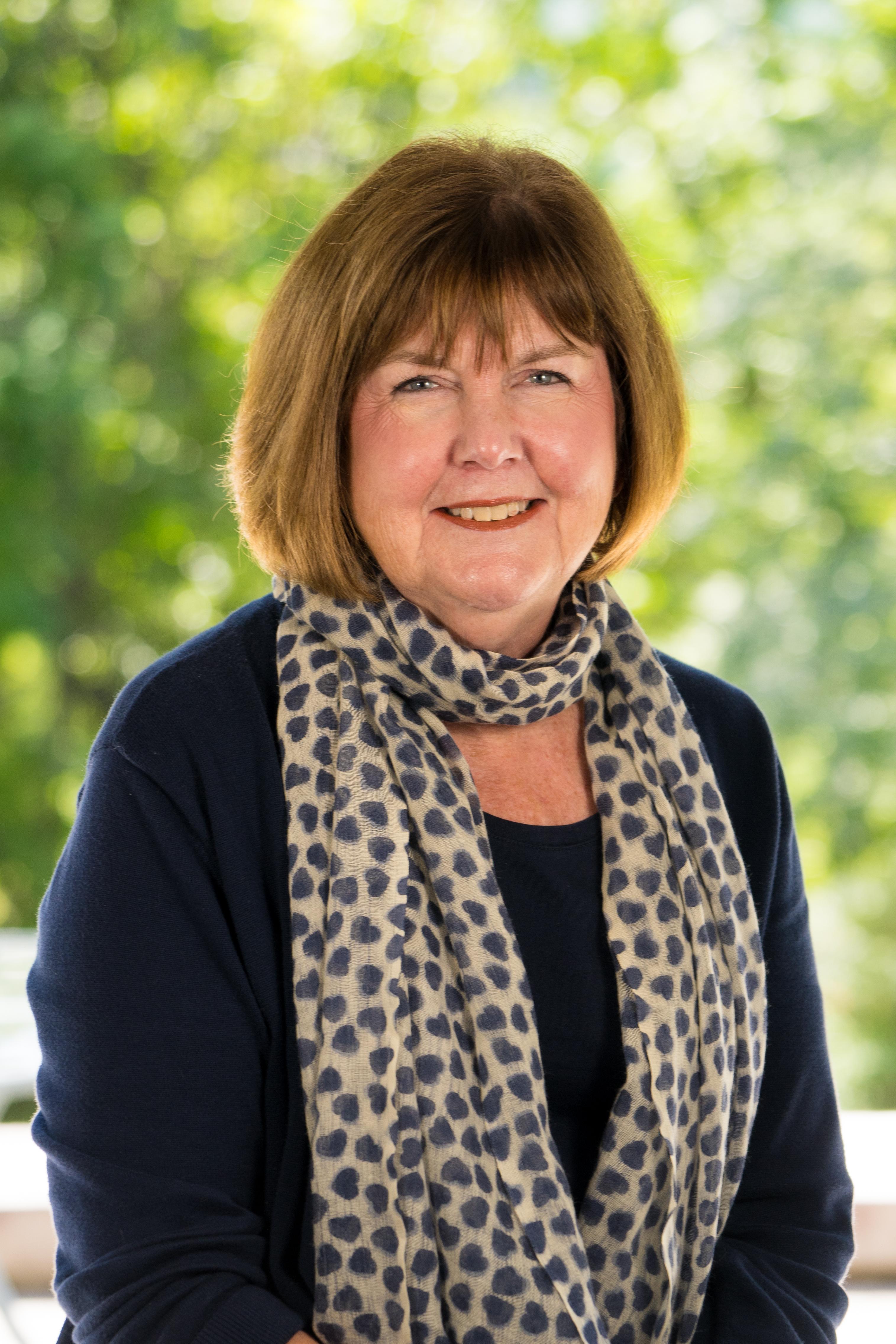 Libby Bagli Nagle '72, P'06 